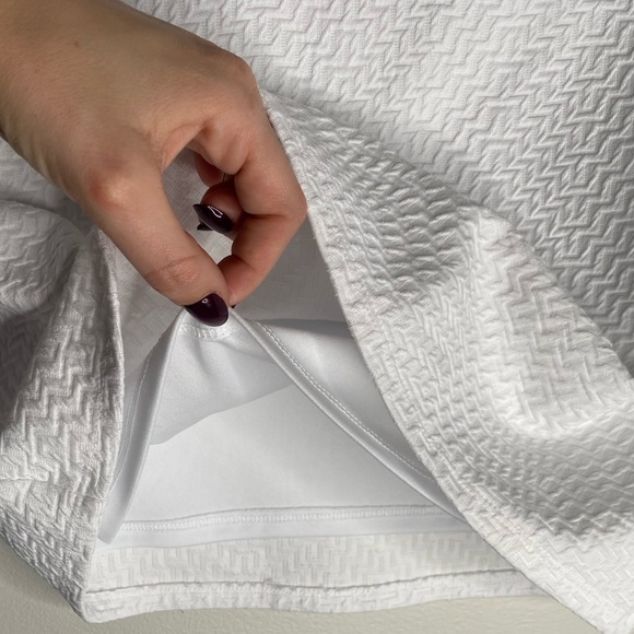 New Directions Textured White Blouse - Picture 8 of 8